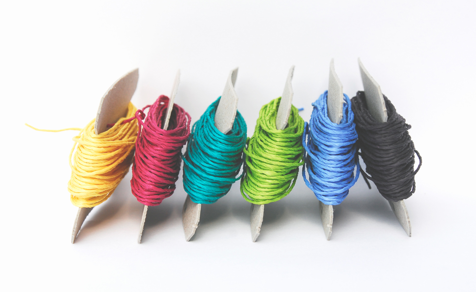 Papierschnüre / Papierkordeln in vielen bunten Farben: zum Stricken, Basteln, Häkeln, Buchbinden, Verpacken, für DIY Projekte und zum Dekorieren...