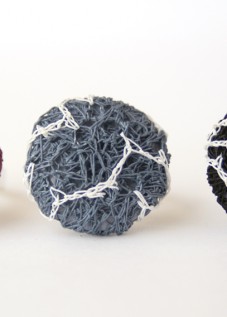 PaperPhine: Button Ring - gehäkelter Papierring - Papiergarn
